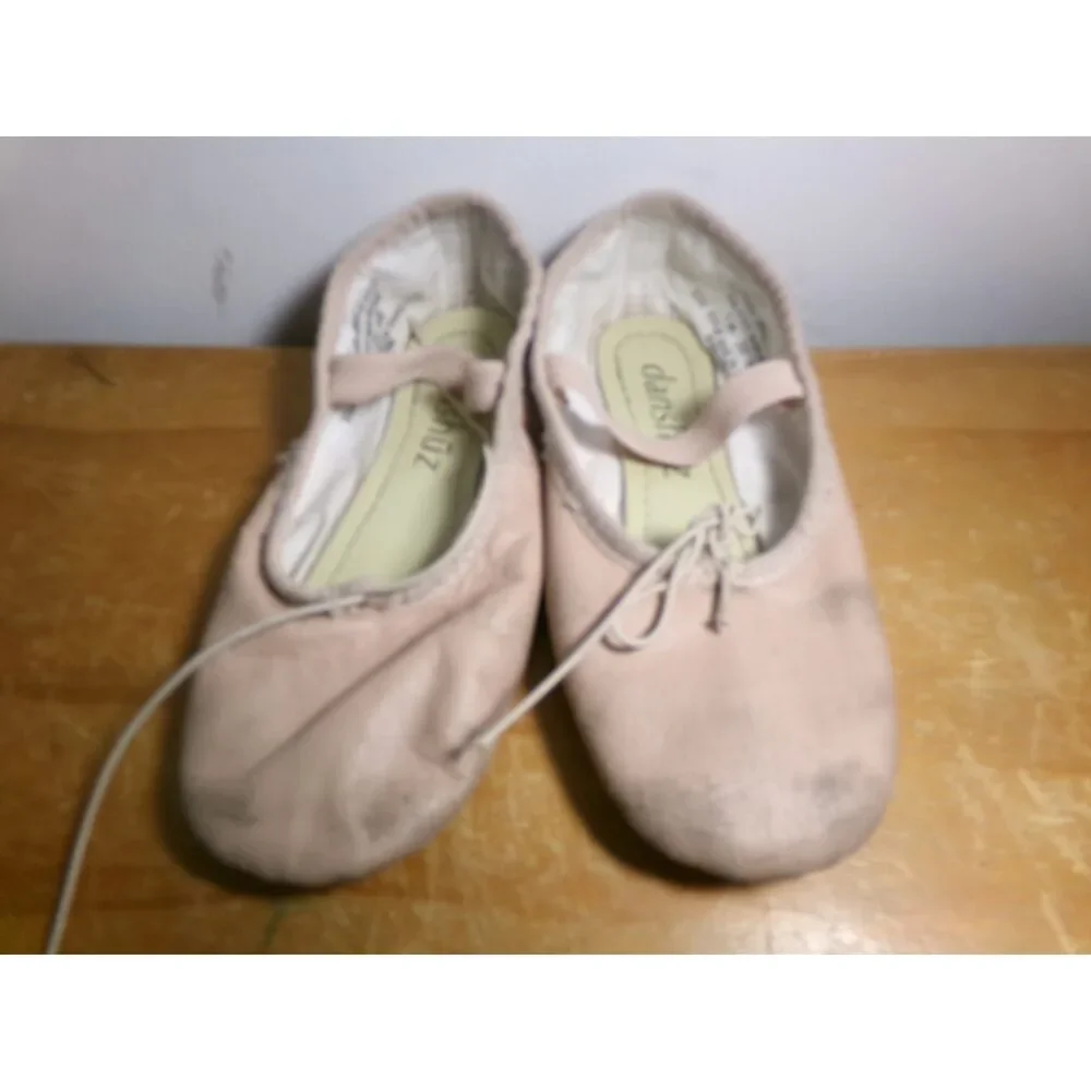 Pre-Owned Dance Ballet Shoes DanzNMotion Toddler 1M Leather Single Strap Full S